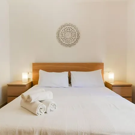 A 50 M De La Playa Apartament